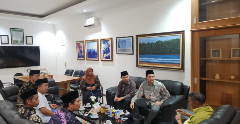 Perkuat Sinergi, Civitas Akademika IAI Attarmasi Pacitan Audiensi dengan Bupati