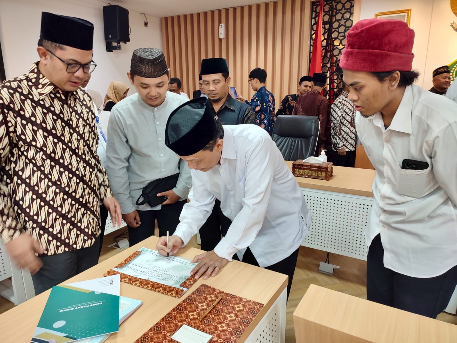 IAIT Pacitan Resmi Berdiri, Terima SK dari Kementerian Agama